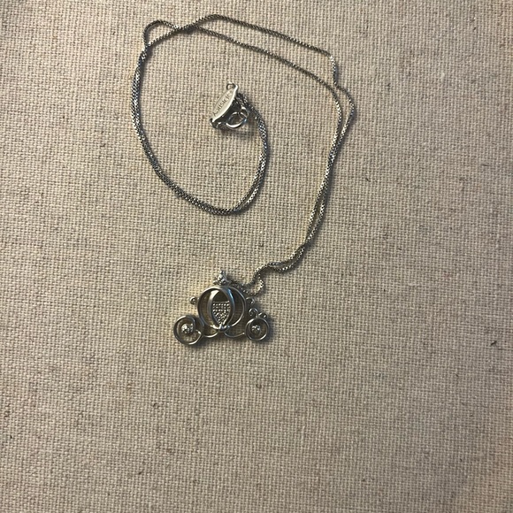 ✨ Cinderella Coach Diamond Necklace - Picture 2 of 9